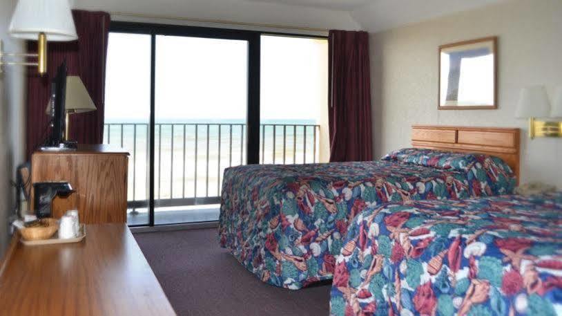 Crystal Coast Oceanfront Hotel Pine Knoll Shores Buitenkant foto