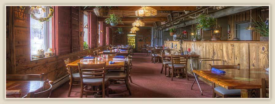 Crystal Coast Oceanfront Hotel Pine Knoll Shores Buitenkant foto